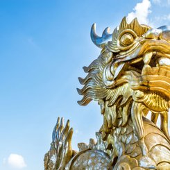 Drache Statue Vietnam