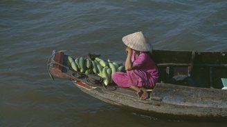 schwimmender Markt in Cai Be Mekongdelta Vietnam