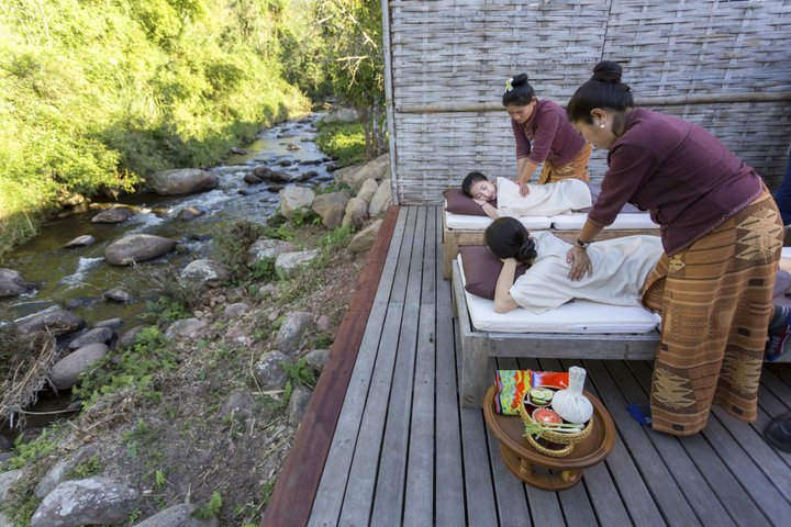 Ökoresort Namkat Yorla Pa Resort Massage am Fluss