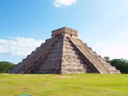 Mexiko Chichen Itza wird in der Serie Lust auf Meer mit der Mein Schiff 1 zu sehen sein