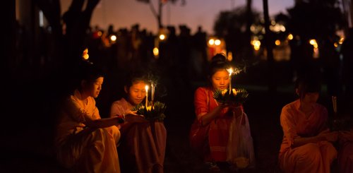 Yi Peng Loy Krathong Lichterfest Thailand