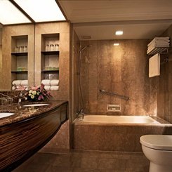 York Hotel Singapur Premier Room Badezimmer