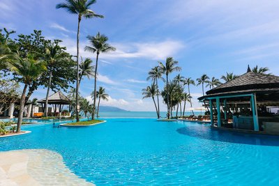 Melatii Beach Resort - der Infinitypool am Strand